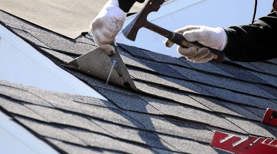 Expert flood damage restoration services in Wolflake, IN
